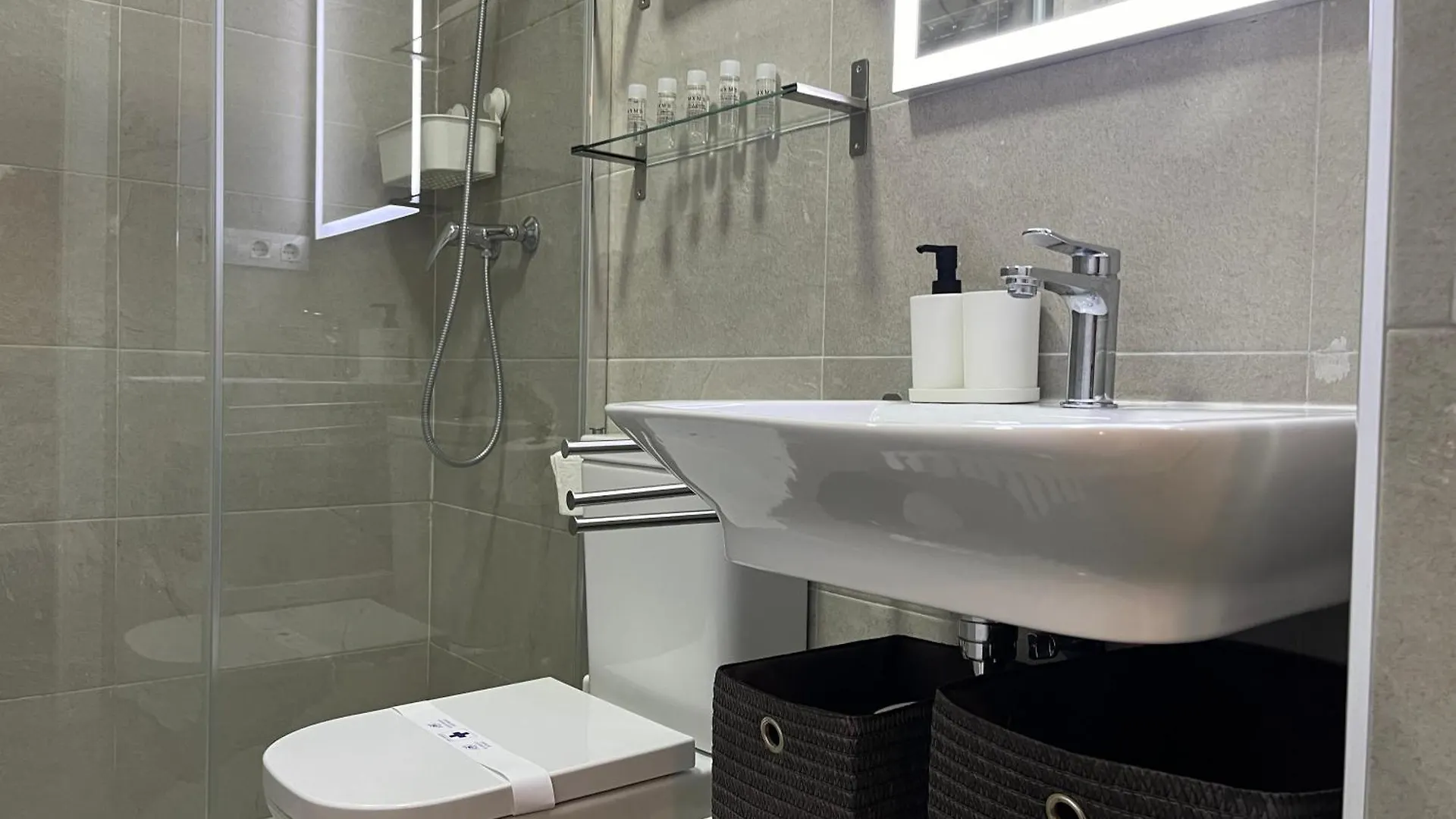 Casita Del Mentidero Grupo Ac Gestion Apartment Cadiz Spain